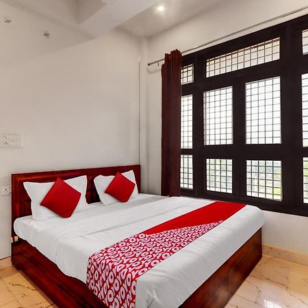 Hotel O Om Pushp Residency 马图拉 外观 照片
