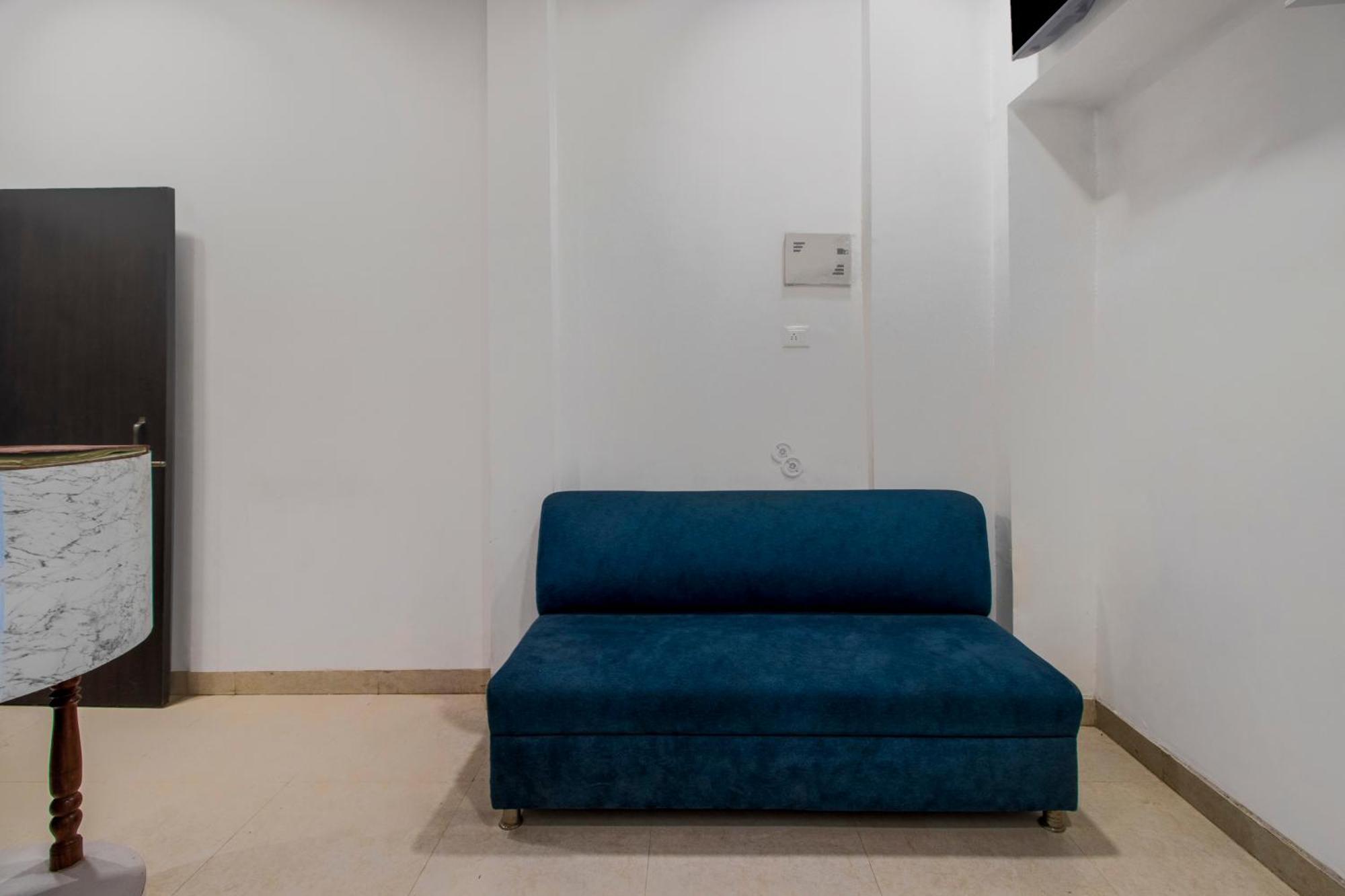 Hotel O Om Pushp Residency 马图拉 外观 照片