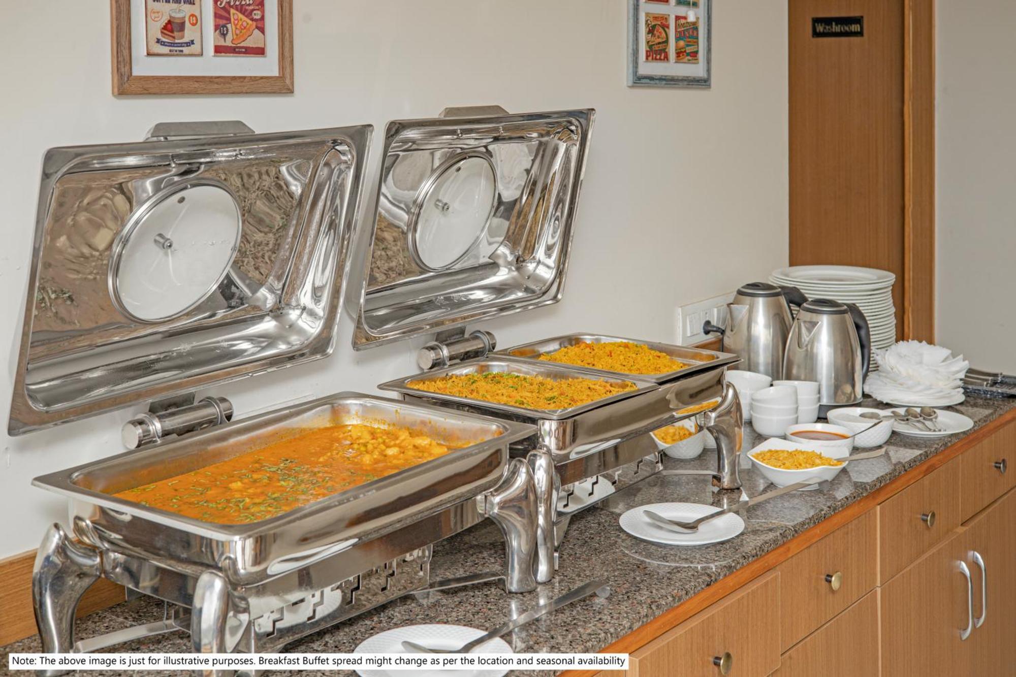 Hotel O Om Pushp Residency 马图拉 外观 照片