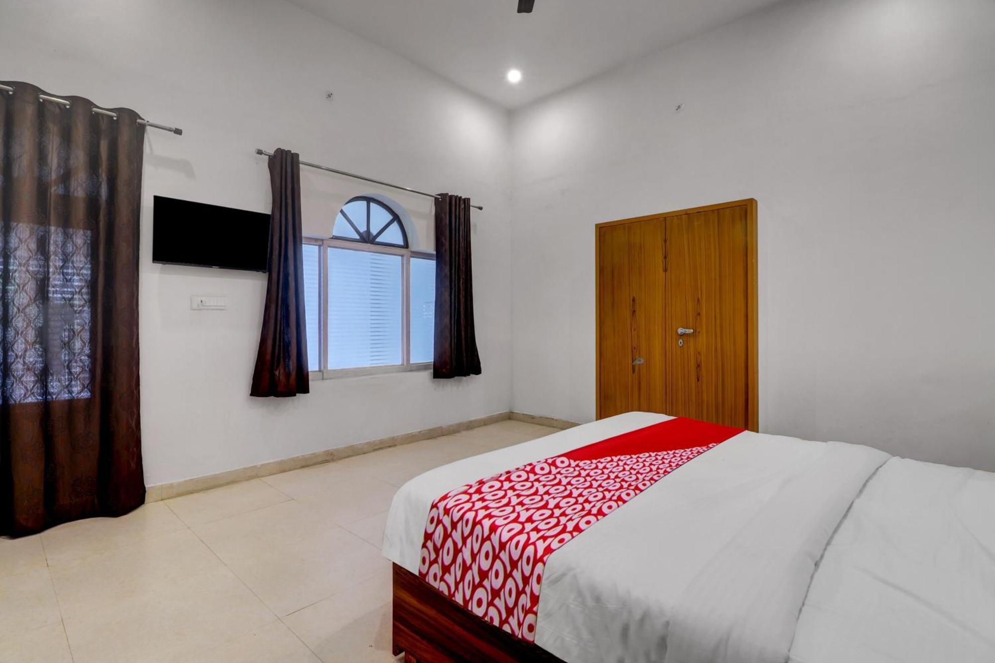 Hotel O Om Pushp Residency 马图拉 外观 照片